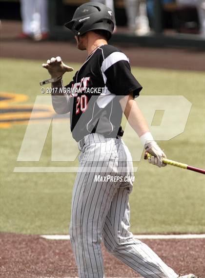 Thumbnail 2 in Maize vs. Shawnee Heights (KSHSAA 5A Quarterfinal) photogallery.