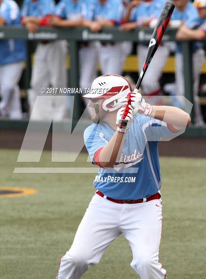 Thumbnail 1 in Maize vs. Shawnee Heights (KSHSAA 5A Quarterfinal) photogallery.