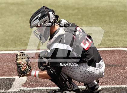 Thumbnail 1 in Maize vs. Shawnee Heights (KSHSAA 5A Quarterfinal) photogallery.