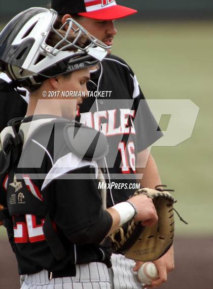 Thumbnail 2 in Maize vs. Shawnee Heights (KSHSAA 5A Quarterfinal) photogallery.