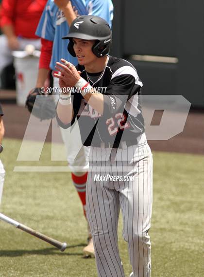 Thumbnail 2 in Maize vs. Shawnee Heights (KSHSAA 5A Quarterfinal) photogallery.