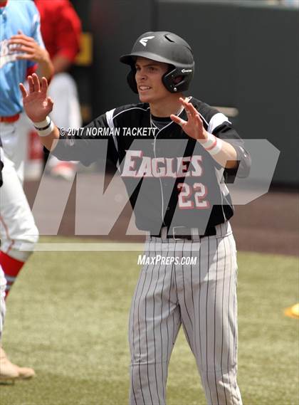 Thumbnail 1 in Maize vs. Shawnee Heights (KSHSAA 5A Quarterfinal) photogallery.