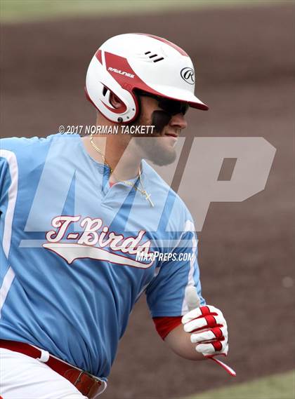 Thumbnail 2 in Maize vs. Shawnee Heights (KSHSAA 5A Quarterfinal) photogallery.