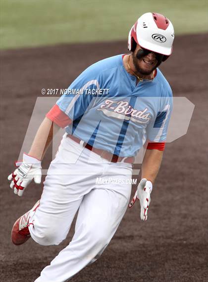 Thumbnail 3 in Maize vs. Shawnee Heights (KSHSAA 5A Quarterfinal) photogallery.