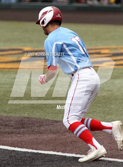 Thumbnail 1 in Maize vs. Shawnee Heights (KSHSAA 5A Quarterfinal) photogallery.