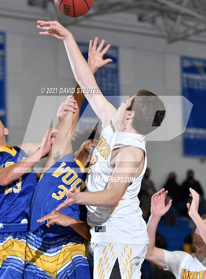 Thumbnail 1 in Wood vs. Yuba City (Les Curry Invitational) photogallery.