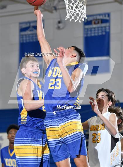 Thumbnail 1 in Wood vs. Yuba City (Les Curry Invitational) photogallery.