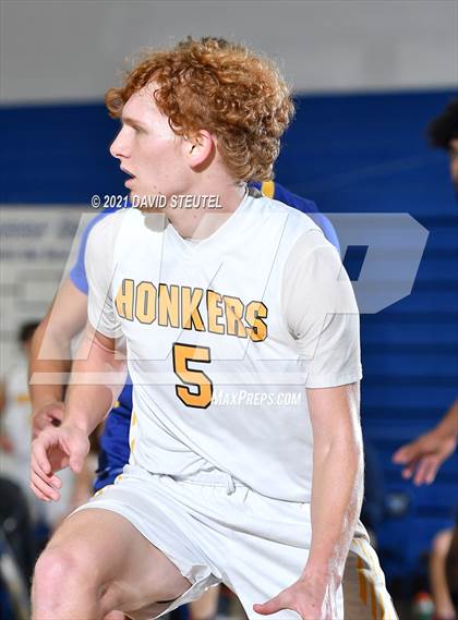 Thumbnail 2 in Wood vs. Yuba City (Les Curry Invitational) photogallery.