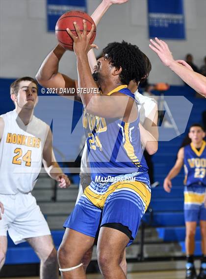 Thumbnail 1 in Wood vs. Yuba City (Les Curry Invitational) photogallery.