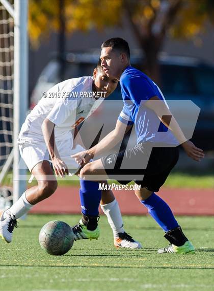 Thumbnail 3 in Denver West vs. Longmont (CHSAA 4A 1st Round) photogallery.