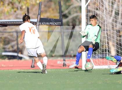 Thumbnail 3 in Denver West vs. Longmont (CHSAA 4A 1st Round) photogallery.