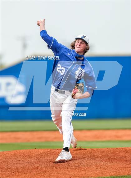 Thumbnail 1 in Westmoore @ Deer Creek photogallery.