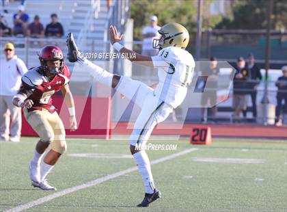 Thumbnail 3 in JSerra Catholic vs. St. Joseph Regional (Honor Bowl) photogallery.