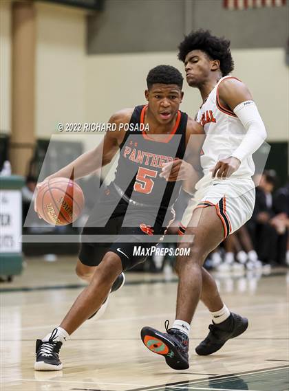 Thumbnail 1 in Central vs. TMI-Episcopal photogallery.