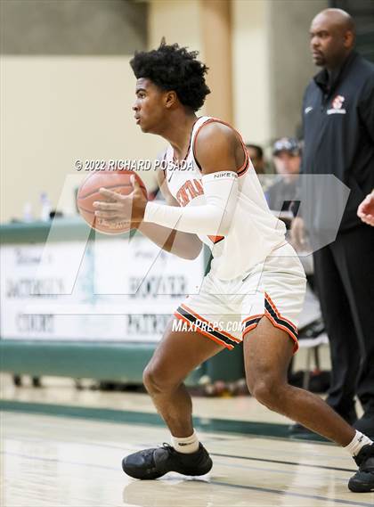 Thumbnail 3 in Central vs. TMI-Episcopal photogallery.