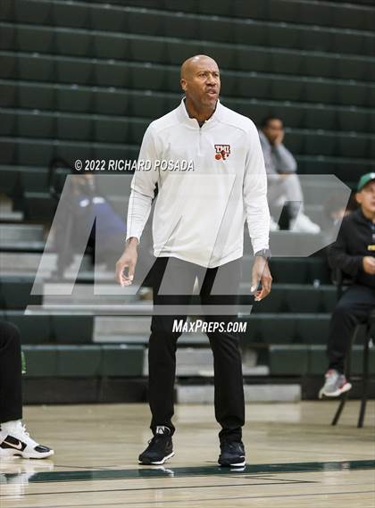 Thumbnail 2 in Central vs. TMI-Episcopal photogallery.