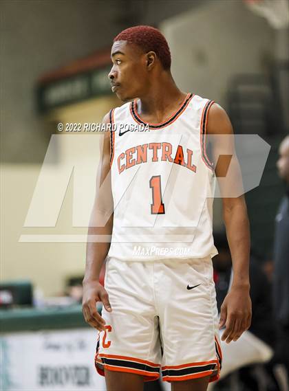 Thumbnail 1 in Central vs. TMI-Episcopal photogallery.
