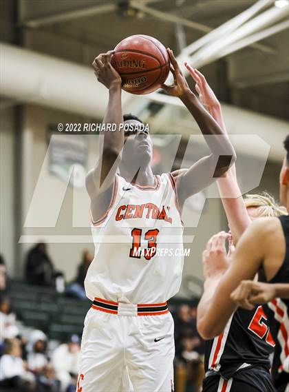 Thumbnail 1 in Central vs. TMI-Episcopal photogallery.