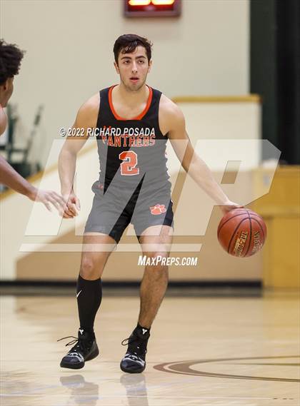 Thumbnail 2 in Central vs. TMI-Episcopal photogallery.