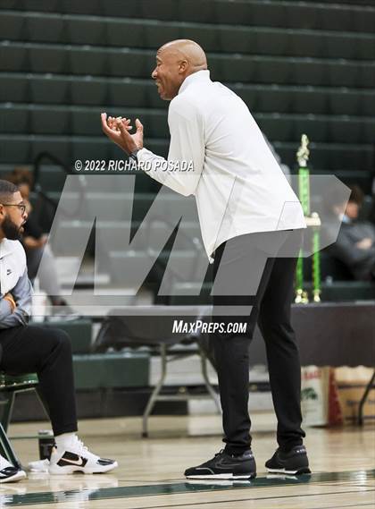 Thumbnail 1 in Central vs. TMI-Episcopal photogallery.