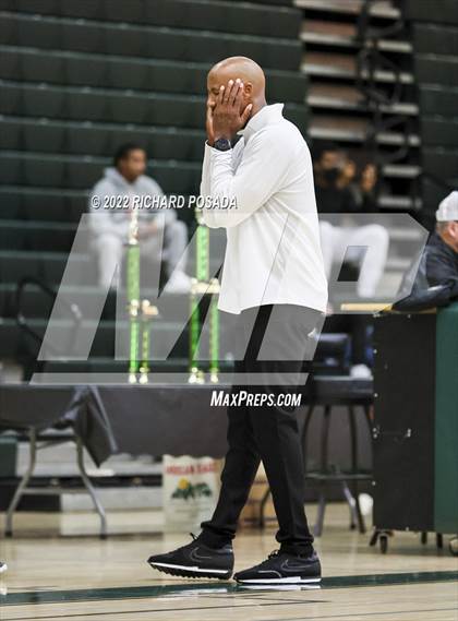 Thumbnail 3 in Central vs. TMI-Episcopal photogallery.