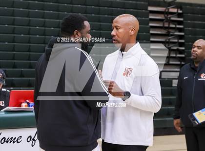 Thumbnail 1 in Central vs. TMI-Episcopal photogallery.