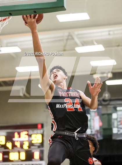 Thumbnail 2 in Central vs. TMI-Episcopal photogallery.