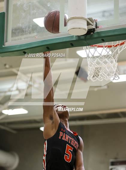 Thumbnail 1 in Central vs. TMI-Episcopal photogallery.