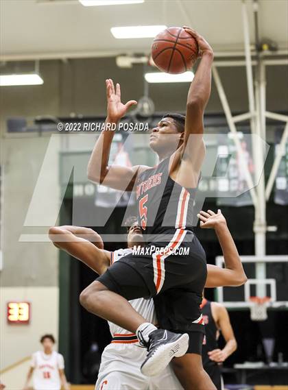 Thumbnail 1 in Central vs. TMI-Episcopal photogallery.