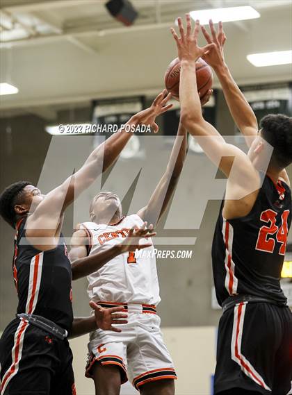 Thumbnail 1 in Central vs. TMI-Episcopal photogallery.