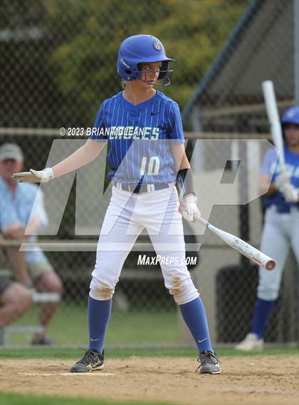Thumbnail 2 in Dallas HSAA Red @ Southwest Christian School photogallery.