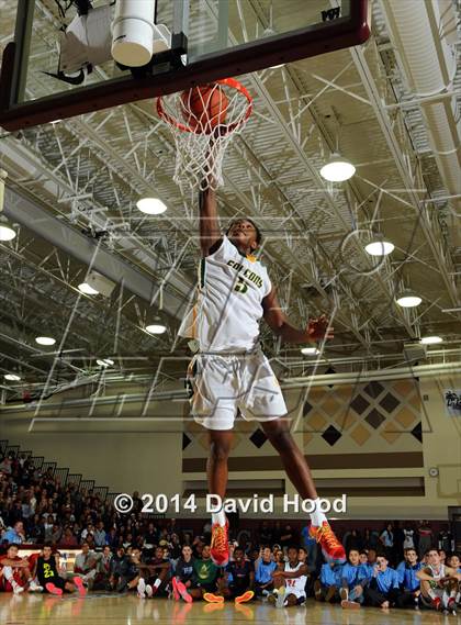 Thumbnail 3 in 2014 MaxPreps Holiday Classic Dunk Contest photogallery.