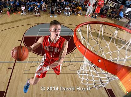 Thumbnail 1 in 2014 MaxPreps Holiday Classic Dunk Contest photogallery.