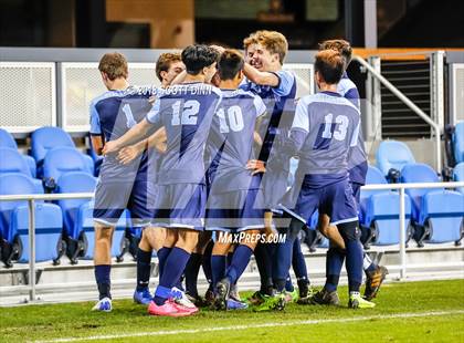 Thumbnail 2 in Saint Francis v Bellarmine (Avaya High School Series) photogallery.