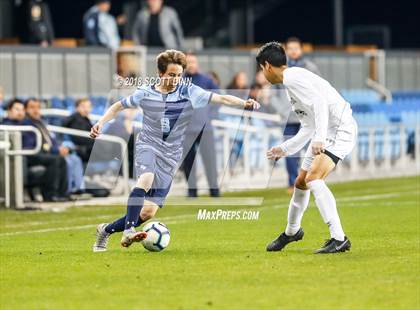 Thumbnail 3 in Saint Francis v Bellarmine (Avaya High School Series) photogallery.