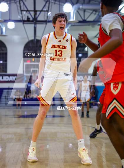 Thumbnail 2 in Sagemont Prep vs Bergen Catholic (Miami Holiday Invitational) photogallery.