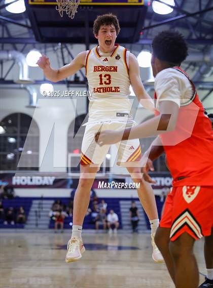 Thumbnail 3 in Sagemont Prep vs Bergen Catholic (Miami Holiday Invitational) photogallery.