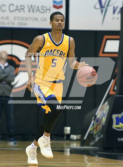 Thumbnail 2 in Grant vs. St. Mary's (CIF SJS D2 Final) photogallery.