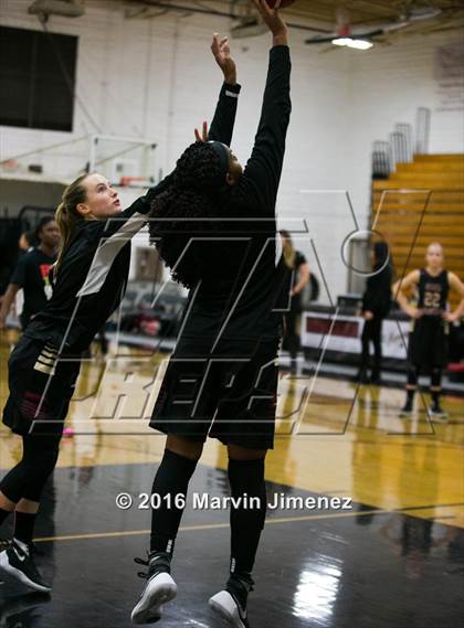 Thumbnail 2 in Oaks Christian @ Calabasas photogallery.