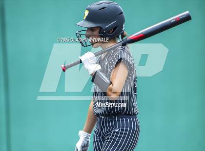 Thumbnail 3 in Guyer vs. Forney (UIL 6A Softball State Semifinals Div II) photogallery.