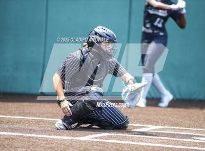 Thumbnail 2 in Guyer vs. Forney (UIL 6A Softball State Semifinals Div II) photogallery.