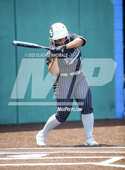 Thumbnail 3 in Guyer vs. Forney (UIL 6A Softball State Semifinals Div II) photogallery.