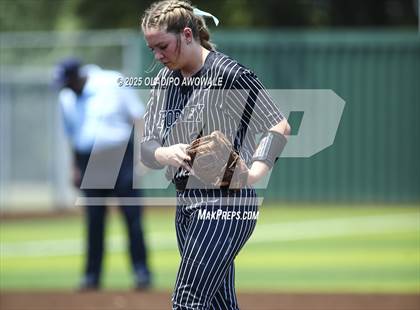 Thumbnail 3 in Guyer vs. Forney (UIL 6A Softball State Semifinals Div II) photogallery.