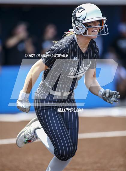 Thumbnail 2 in Guyer vs. Forney (UIL 6A Softball State Semifinals Div II) photogallery.