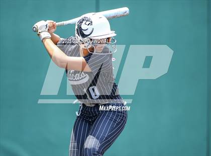 Thumbnail 1 in Guyer vs. Forney (UIL 6A Softball State Semifinals Div II) photogallery.