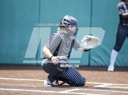 Thumbnail 3 in Guyer vs. Forney (UIL 6A Softball State Semifinals Div II) photogallery.