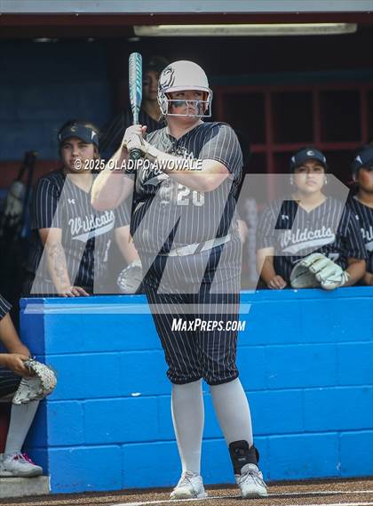 Thumbnail 3 in Guyer vs. Forney (UIL 6A Softball State Semifinals Div II) photogallery.
