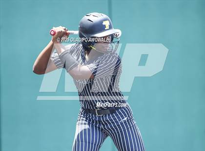 Thumbnail 3 in Guyer vs. Forney (UIL 6A Softball State Semifinals Div II) photogallery.