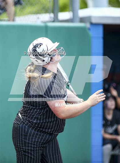 Thumbnail 1 in Guyer vs. Forney (UIL 6A Softball State Semifinals Div II) photogallery.