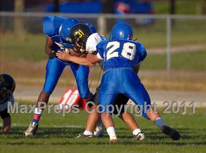 Thumbnail 3 in Rio Linda @ Del Campo photogallery.